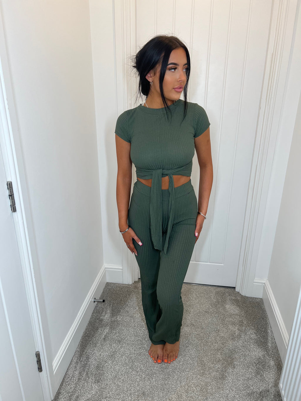 Lounge set, loungewear, loungewear sets, womens loungewear sets, loungeset, airport outfit, summer outfit, summer lounge set, summer clothing, summer wardrobe, cropped set, cropped two piece, two piece co ord, cropped co ord 