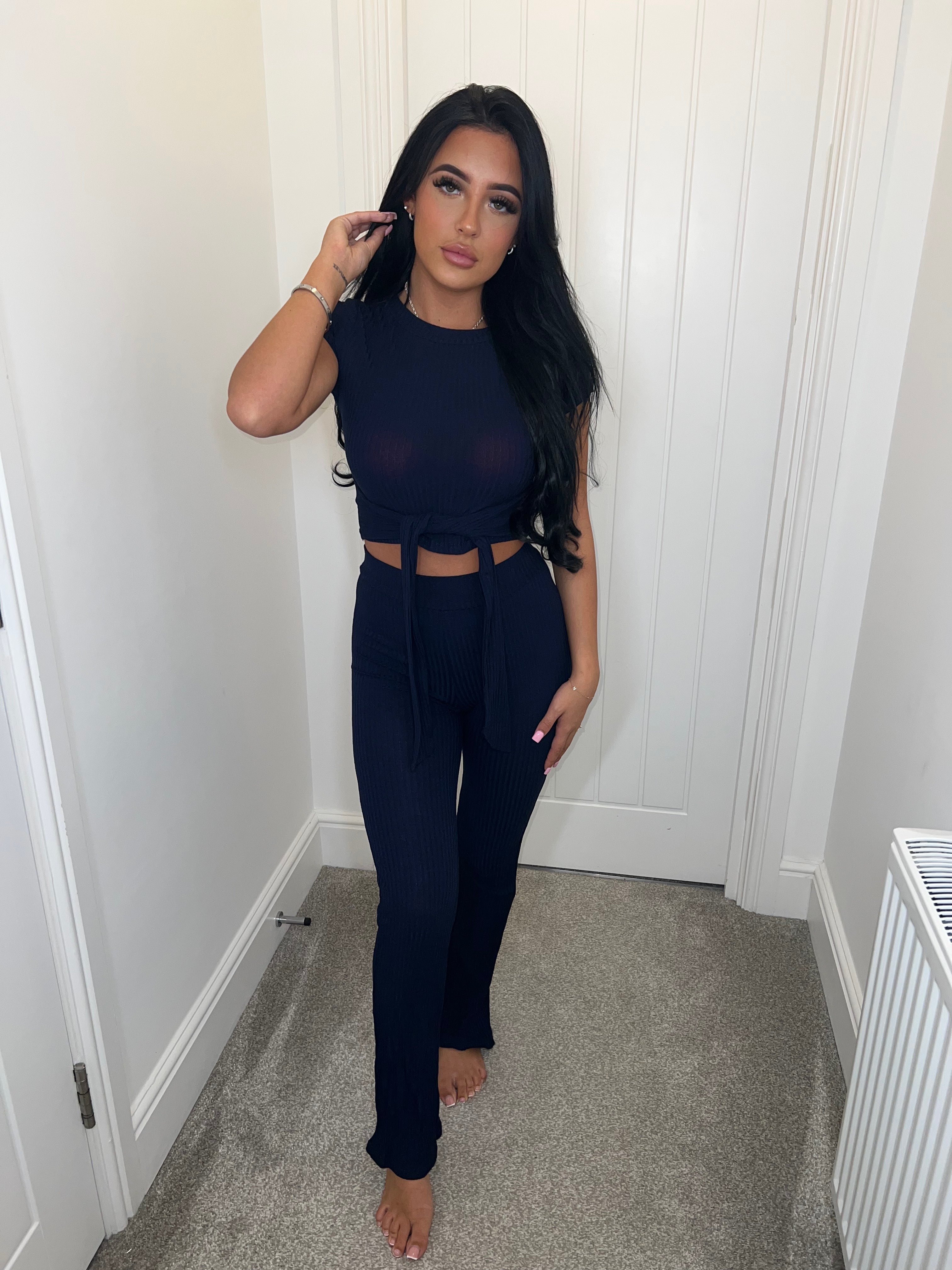 Lounge set, loungewear, loungewear sets, womens loungewear sets, loungeset, airport outfit, summer outfit, summer lounge set, summer clothing, summer wardrobe, cropped set, cropped two piece, two piece co ord, cropped co ord 