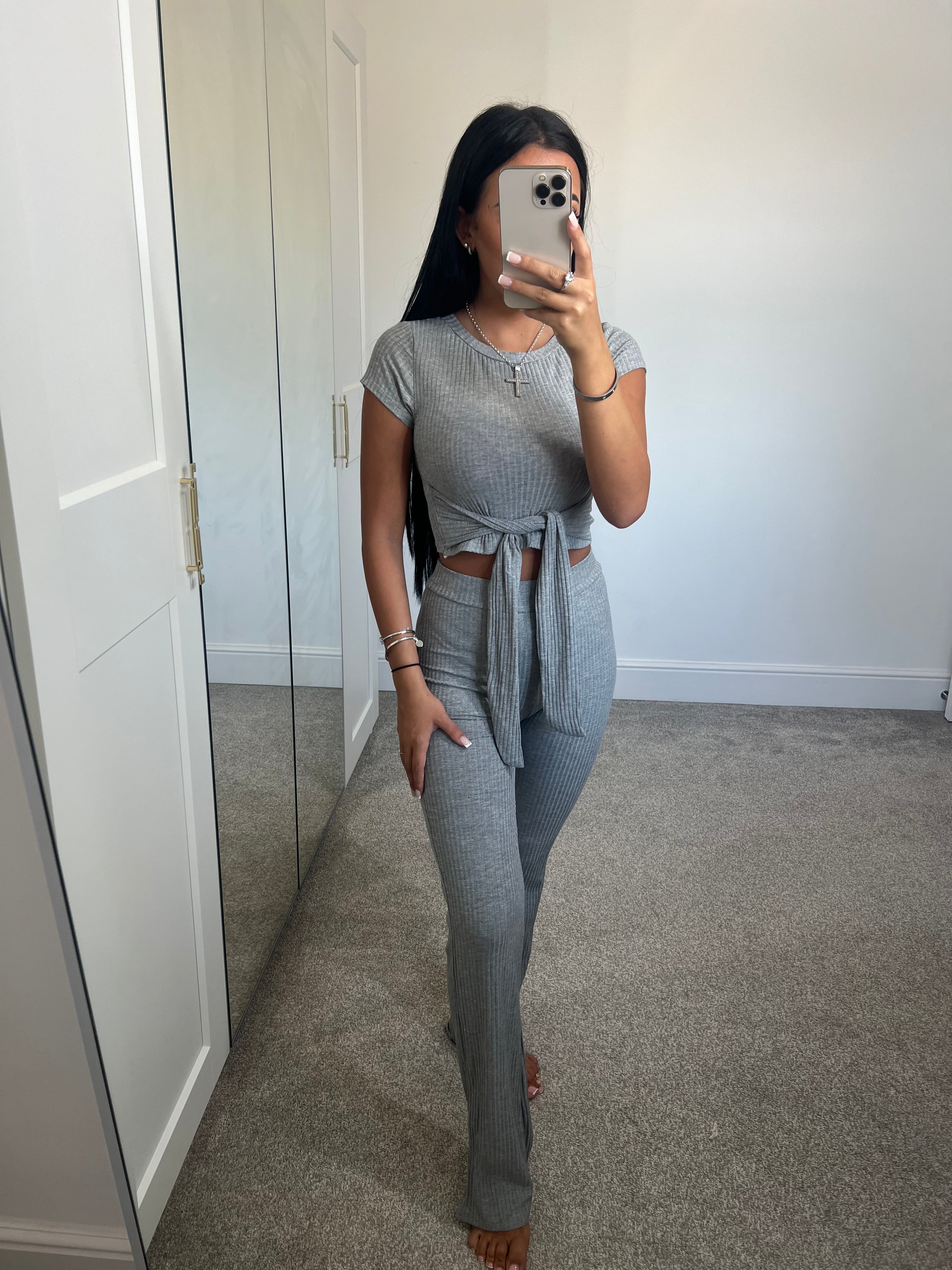 Lounge set, loungewear, loungewear sets, womens loungewear sets, loungeset, airport outfit, summer outfit, summer lounge set, summer clothing, summer wardrobe, cropped set, cropped two piece, two piece co ord, cropped co ord 