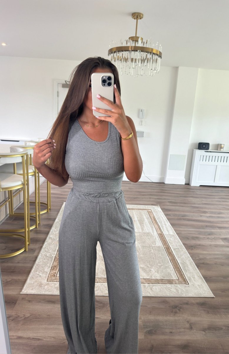 Ribbed Vest Lounge Set - So Extra